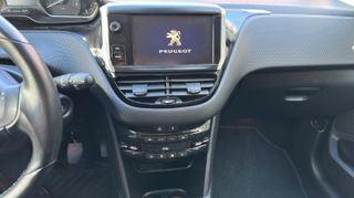 Peugeot 208 PureTech 110 S&S Tech Edition 81 kW (110 CV)