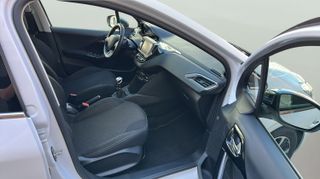 Peugeot 208 PureTech 110 S&S Tech Edition 81 kW (110 CV)