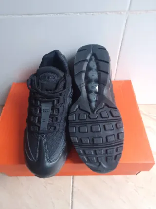 Nike Air Max 95 Negras