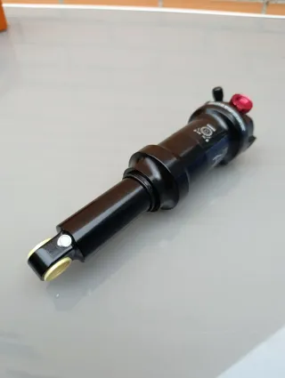 185x50mm MARZOCCHI Bomber Inline A LSR Evol 2025.