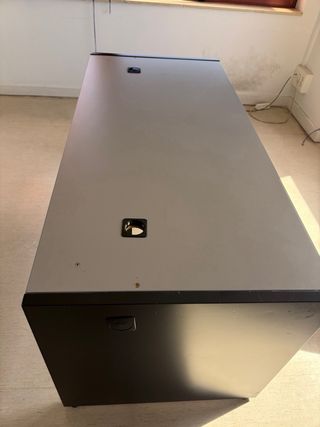 Mesas y sillas de ofivinas