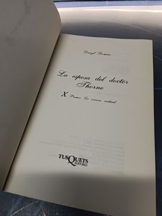 Libro, LA ESPOSA DEL DR. THORNE, DENZIL ROMERO, X LA SONRISA VERTICAL - TUSQUETS 1988