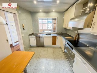 Chalet en venta en Martorell