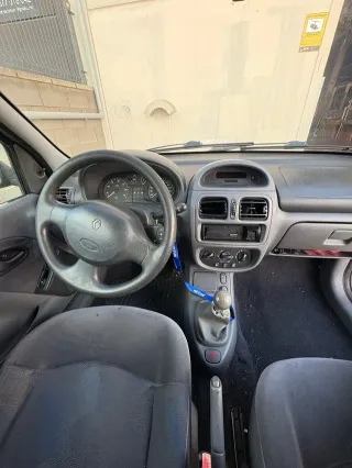Renault Clio 2001