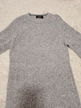 Jersey Bershka gris talla 38