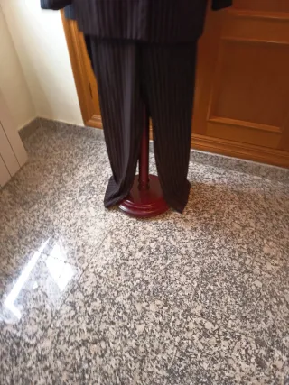 Traje de pantalón de raya diplomática