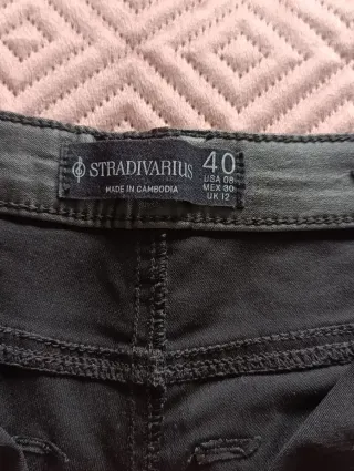 Pantalón Stradivarius Negro Talla 40