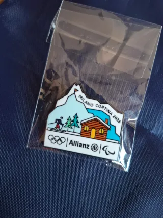 Sacca Milano Cortina 2026 con spilla