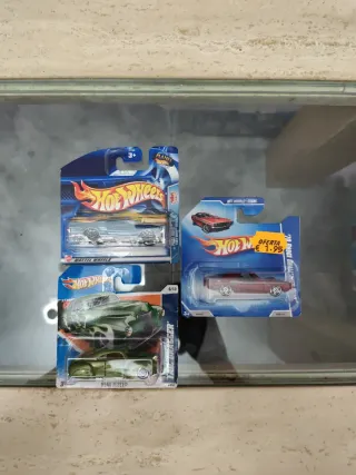 Hot Wheels 2008 First Editions y otras series.