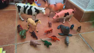 Lote de animales de juguete