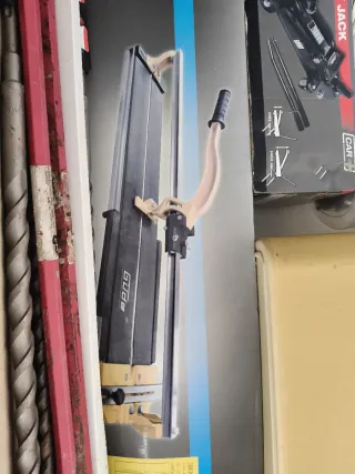 Cortadora de azulejos Güde GHF 800