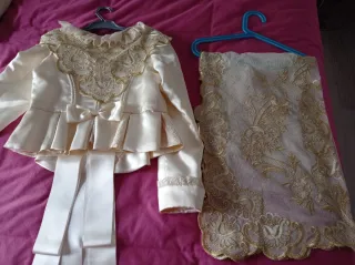 Corpiño y Manteletas Niña Beige/ dorado
