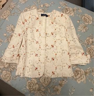 Chaqueta beige floral mujer