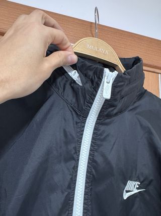 Conjunto deportivo Nike negro