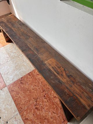 Banco de madera rústico