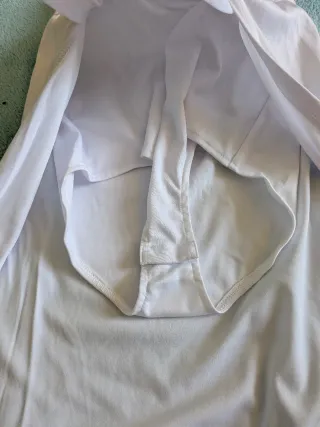 Abito lungo bianco con spacchi