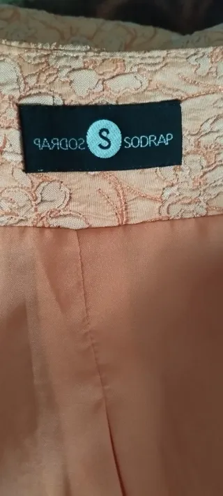 Blazer naranja con textura mujer