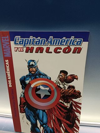 dos cómics CAPITÁN AMÉRICA, el elegido + dos americas (capitán y el halcón)