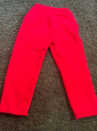Pantalón de chándal rojo con logo