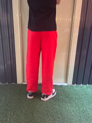 Pantalón de chándal rojo con logo