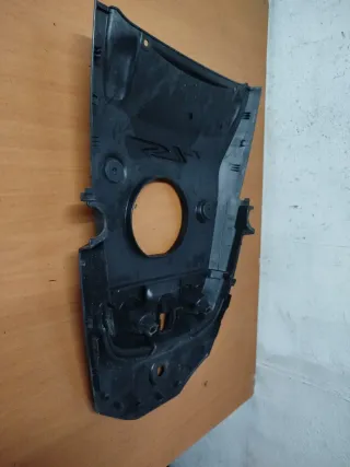 Tapa Bajo Asiento Honda SH 125 (2017)