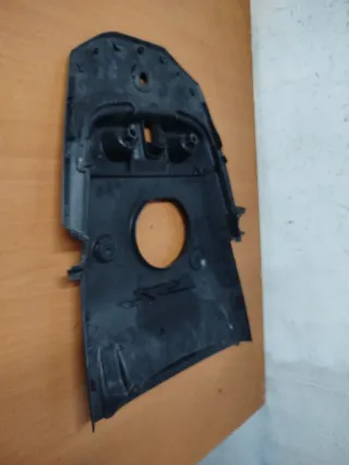 Tapa Bajo Asiento Honda SH 125 (2017)