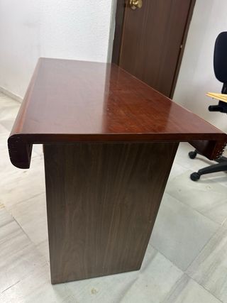Mesa de escritorio madera con cajones
