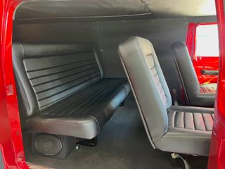 Ford Econoline 300 clásica