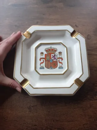 Cenicero Lujo Fundación de Gremios - Oro de Ley