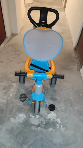 Triciclo Paseo Feber Azul y Naranja