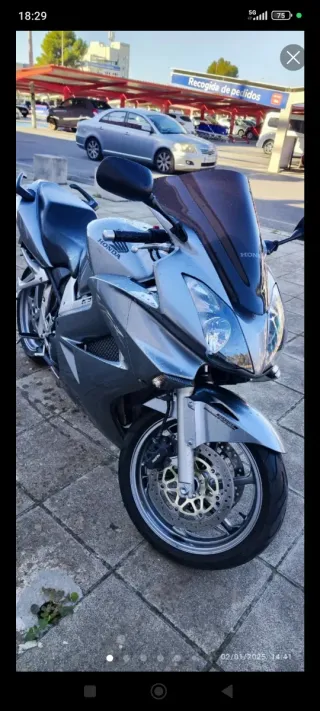 Honda VFR 800 V-TEC gris
