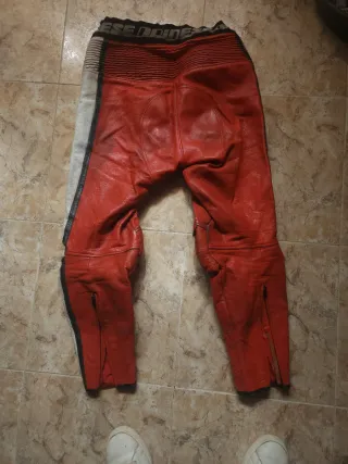 Mono Dainese de mujer 2 Piezas Cuero Rojo/Blanco