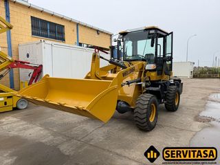 PALA CARGADORA NUEVA 2600KG