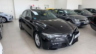 Alfa Romeo Giulia 2.2 JTDM 150 CV AUTOMATICO 2018