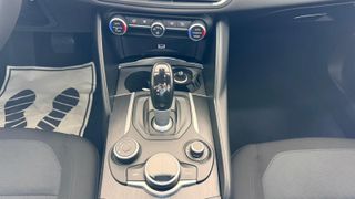 Alfa Romeo Giulia 2.2 JTDM 150 CV AUTOMATICO 2018