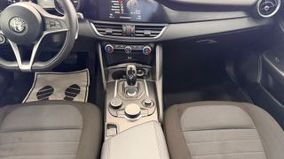 Alfa Romeo Giulia 2.2 JTDM 150 CV AUTOMATICO 2018