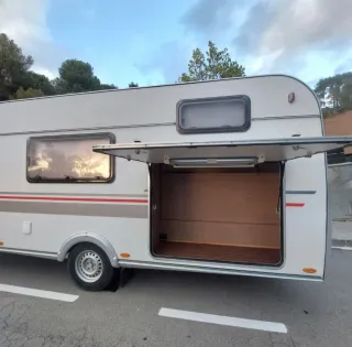 Caravana Adria Aviva 495LX