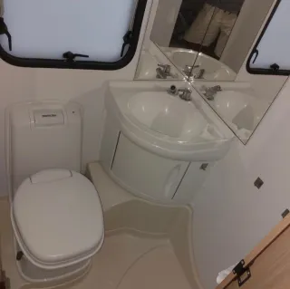 Caravana Adria Aviva 495LX