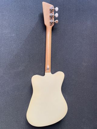 Loog Guitar (Guitarra de 3 cuerdas)