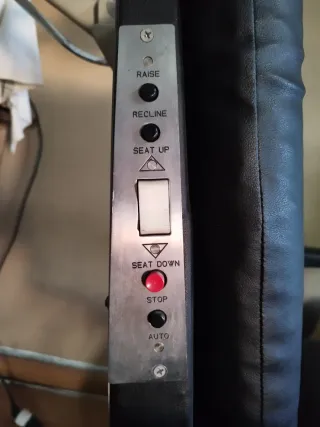 Sillón con regulación eléctrica