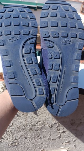 Nike MD Runner 2. 40. Perfect.