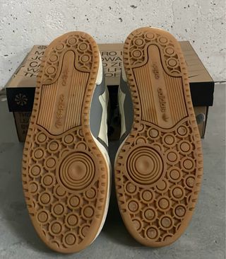 Zapatillas Adidas Forum Grises y Blancas