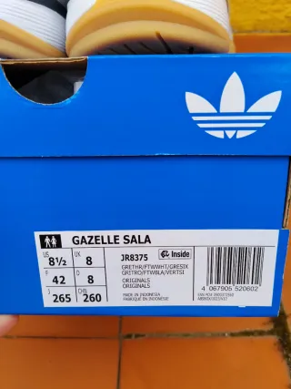 Adidas Gazelle sala grises y blancas