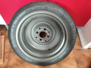 Rueda de repuesto Michelin T105/70R14