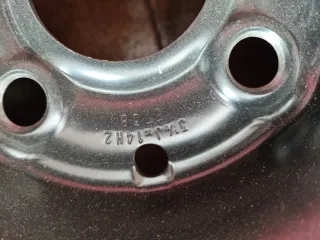 Rueda de repuesto Michelin T105/70R14