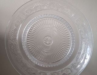 Juego de 6 platos llanos de cristal tallado