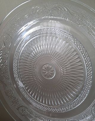 Juego de 6 platos llanos de cristal tallado