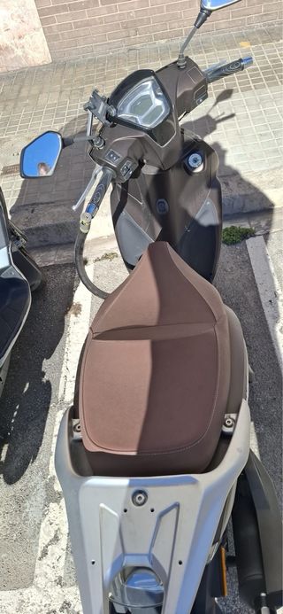 Moto Scooter people s kymko 125i 15.250km año 2020