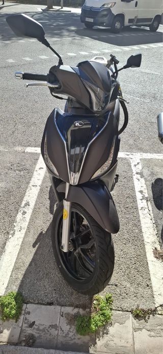 Moto Scooter people s kymko 125i 15.250km año 2020