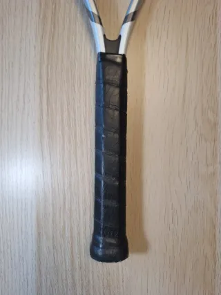 Raqueta de tenis Wilson + funda